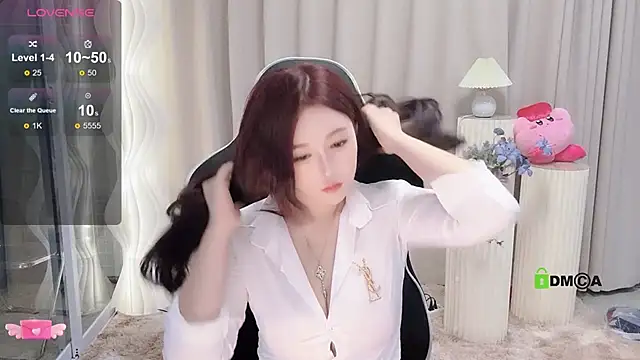 Happy Kitty online show from January 2025 06:10:01 PM