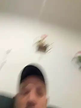 1Aleks13 online show from December 2025 07:30:02 PM