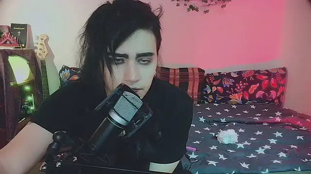 sademobeer online show from November 2025 01:26:02 AM