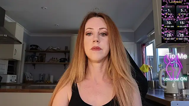 Snapshot of stripmequick chatting on May 2026 09:36:02 AM stripmequick online show from May 2026 09:36:02 AM