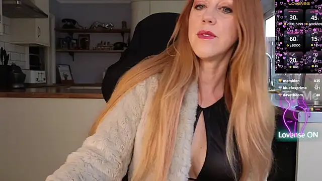Snapshot of stripmequick chatting on May 2026 02:45:01 PM stripmequick online show from May 2026 02:45:01 PM