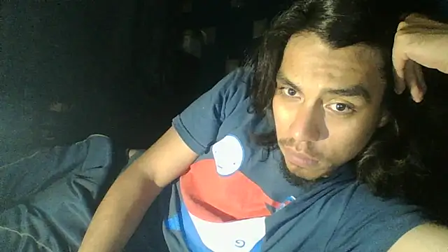 AlexAlejandro13 online show from April 2026 07:13:02 AM