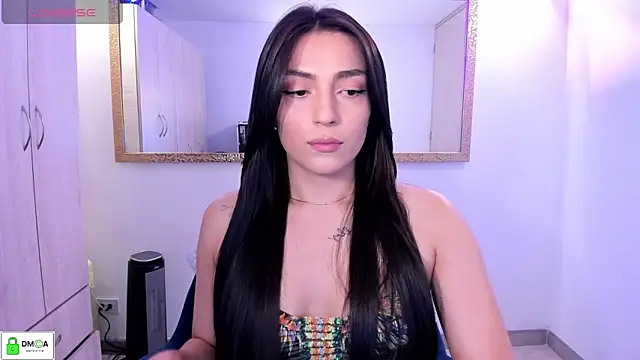 EricaVanderhill online show from April 2026 09:01:01 PM