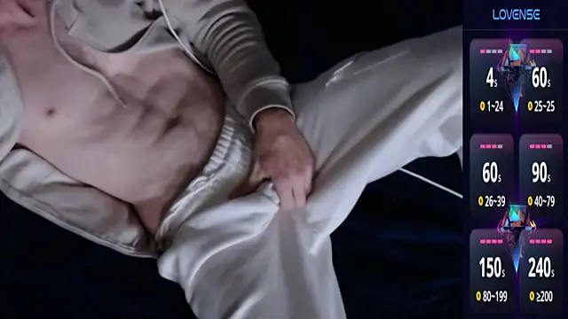 MaxRouger online show from October 2025 06:28:02 PM