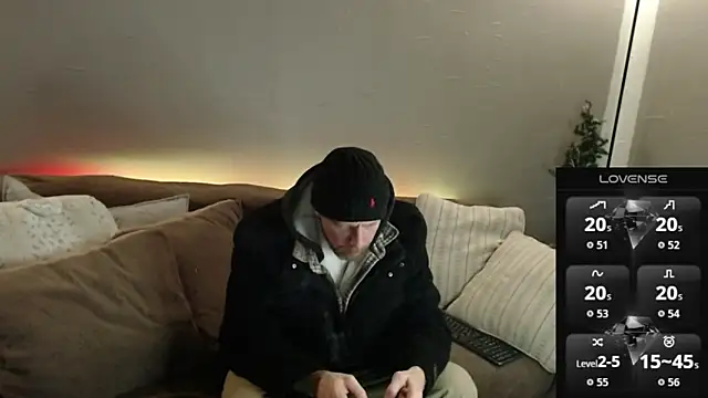 MaxRouger online show from December 2025 01:26:02 AM