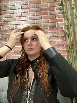 CandyShoopp online show from November 2025 07:27:02 PM