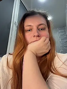 CandyShoopp online show from March 2026 08:09:01 PM