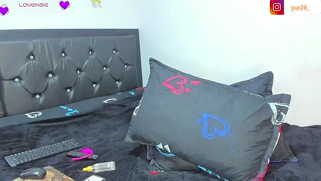 Brandiibrow online show from January 2025 11:32:01 PM