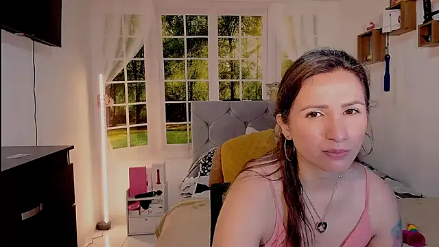 Snapshot of vanessabrown_ chatting on July 2026 04:36:01 PM vanessabrown online show from July 2026 04:36:01 PM