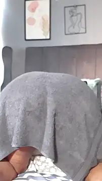 Snapshot of PearlSexxy69 chatting on January 2026 05:33:02 AM PearlSexxy69 online show from January 2026 05:33:02 AM