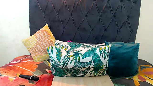 AvaOcean online show from October 2025 09:59:01 PM