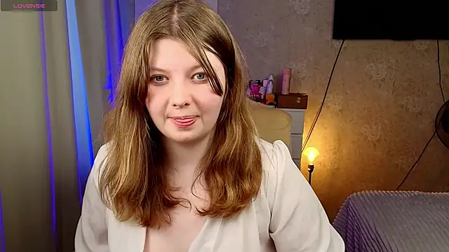 Vivian cutie online show from April 2026 03:32:02 PM