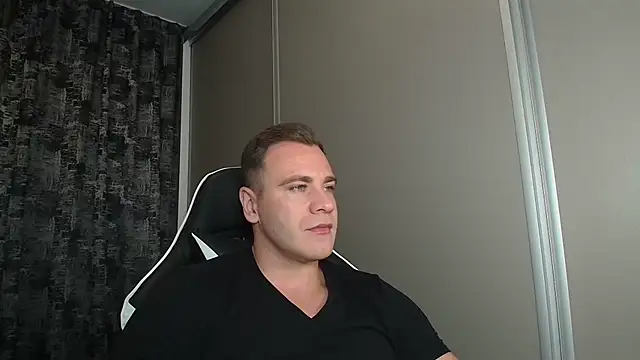 Thori92 online show from September 2025 06:10:02 PM