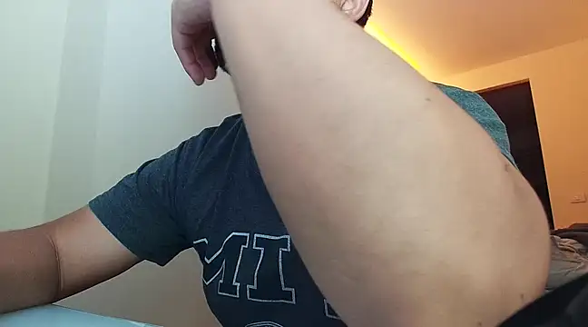 VonDoomdelToro online show from February 2025 05:16:01 AM