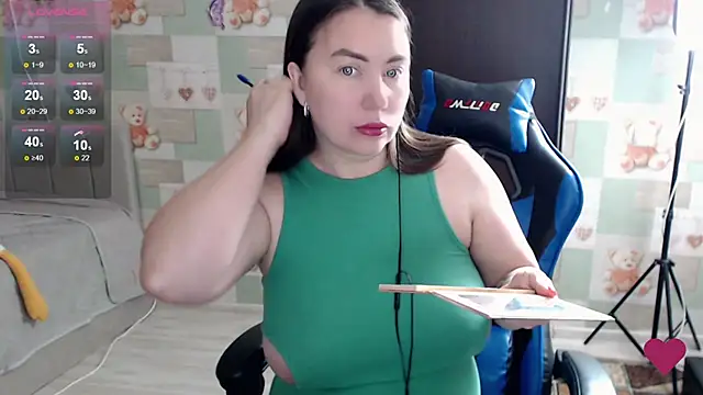 Snapshot of Korolek12 chatting on June 2026 01:51:02 AM Korolek12 online show from June 2026 01:51:02 AM