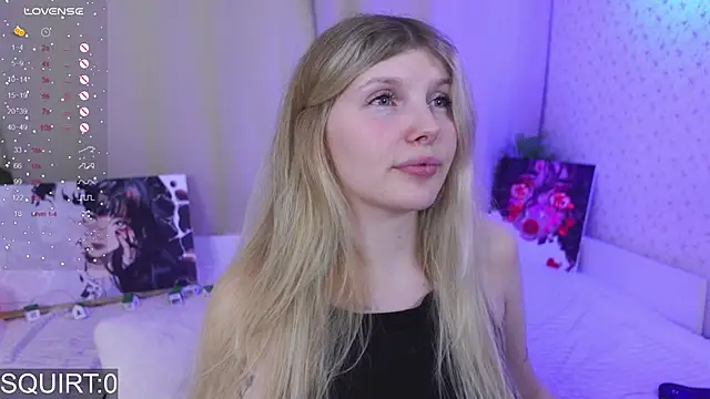 Snapshot of _aleksa_ chatting on October 2025 05:32:02 PM aleksa online show from October 2025 05:32:02 PM