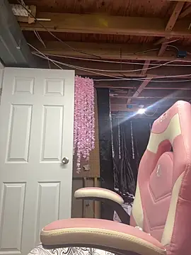 Farrah Owens online show from March 2025 06:34:01 PM