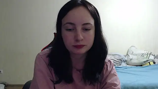 Laralianna online show from October 2025 04:18:01 PM