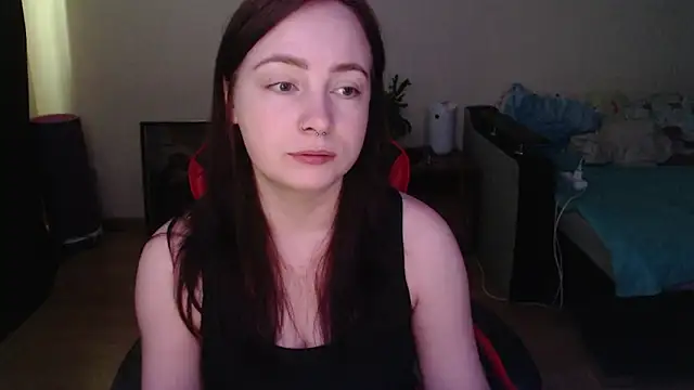 Snapshot of Laralianna chatting on May 2026 09:49:02 AM Laralianna online show from May 2026 09:49:02 AM