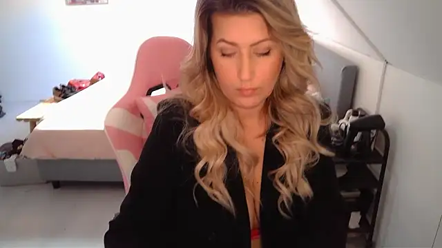 TessToy online show from March 2025 11:18:01 AM