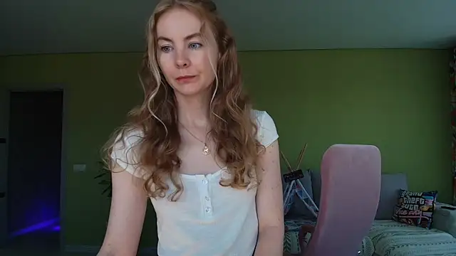 Snapshot of Cuddle_Cat chatting on June 2026 06:12:02 AM Cuddle Cat online show from June 2026 06:12:02 AM