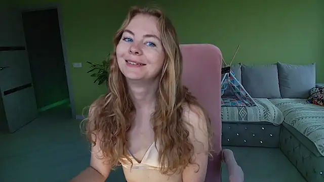 Snapshot of Cuddle_Cat chatting on June 2026 05:54:02 AM Cuddle Cat online show from June 2026 05:54:02 AM