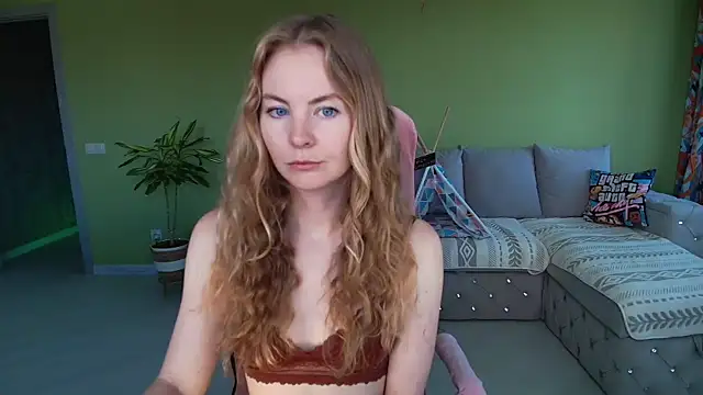 Snapshot of Cuddle_Cat chatting on June 2026 04:45:01 AM Cuddle Cat online show from June 2026 04:45:01 AM