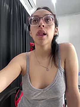 Ninnfa online show from December 2024 09:44:01 PM