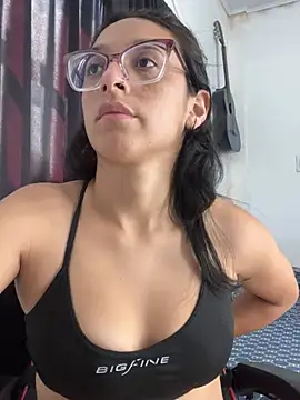 Ninnfa online show from February 2025 07:17:01 PM