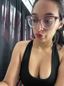 Ninnfa online show from February 2025 07:24:02 PM