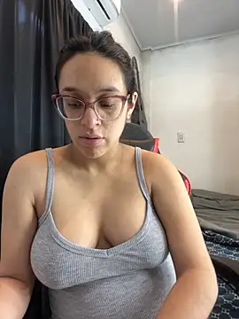 Ninnfa online show from October 2025 03:32:01 PM