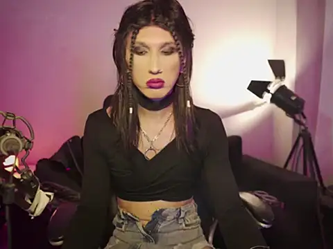 Snapshot of brenda_nataliaok chatting on December 2025 01:35:02 AM brenda nataliaok online show from December 2025 01:35:02 AM