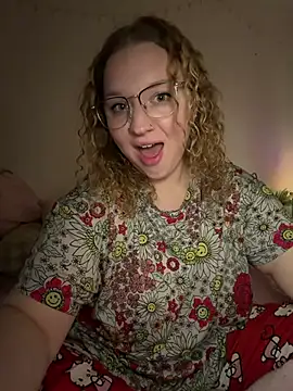 EmmieRae online show from March 2026 06:48:02 AM