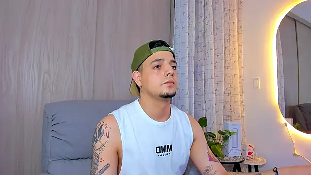 alejandro calderon1 online show from September 2025 04:34:02 AM