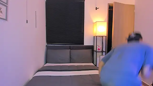 alejandro calderon1 online show from April 2026 04:23:02 AM