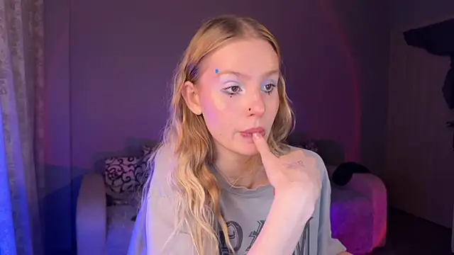 Chanel Gill online show from September 2025 03:56:02 PM