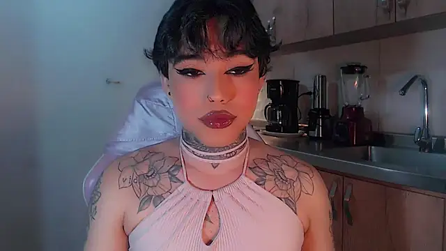 Snapshot of little_star_porn chatting on February 2025 05:09:01 PM little star porn online show from February 2025 05:09:01 PM