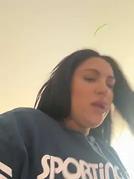 MeghanXO online show from October 2025 01:58:01 PM