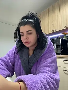 Snapshot of Scarlett-Dream chatting on November 2025 04:13:02 AM Scarlett-Dream online show from November 2025 04:13:02 AM