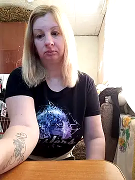Snapshot of BustyBlond chatting on March 2026 04:51:02 AM BustyBlond online show from March 2026 04:51:02 AM