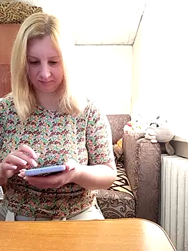 Snapshot of BustyBlond chatting on March 2026 05:33:02 AM BustyBlond online show from March 2026 05:33:02 AM