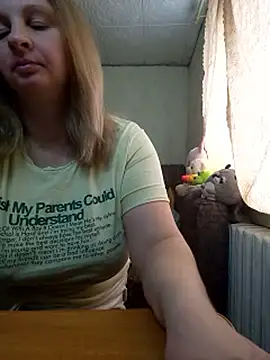 Snapshot of BustyBlond chatting on April 2026 01:41:01 PM BustyBlond online show from April 2026 01:41:01 PM