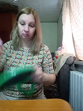 Snapshot of BustyBlond chatting on April 2026 04:22:01 AM BustyBlond online show from April 2026 04:22:01 AM