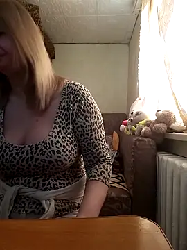 Snapshot of BustyBlond chatting on April 2026 04:10:02 AM BustyBlond online show from April 2026 04:10:02 AM