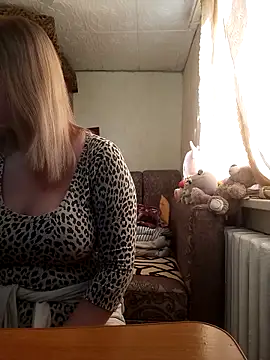 Snapshot of BustyBlond chatting on April 2026 04:13:02 AM BustyBlond online show from April 2026 04:13:02 AM