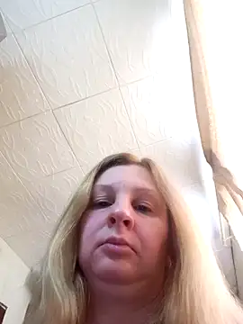 Snapshot of BustyBlond chatting on April 2026 07:45:01 AM BustyBlond online show from April 2026 07:45:01 AM