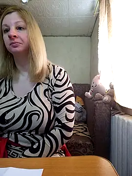Snapshot of BustyBlond chatting on April 2026 04:16:01 AM BustyBlond online show from April 2026 04:16:01 AM