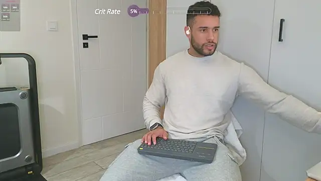 Snapshot of izaak_lover chatting on January 2025 10:18:01 PM izaak lover online show from January 2025 10:18:01 PM