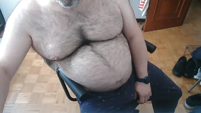 Snapshot of mikeyhotbear chatting on June 2026 09:19:02 AM mikeyhotbear online show from June 2026 09:19:02 AM