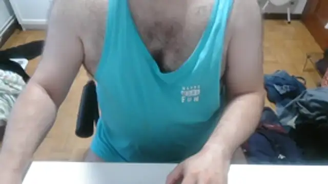 Snapshot of mikeyhotbear chatting on June 2026 05:35:02 AM mikeyhotbear online show from June 2026 05:35:02 AM